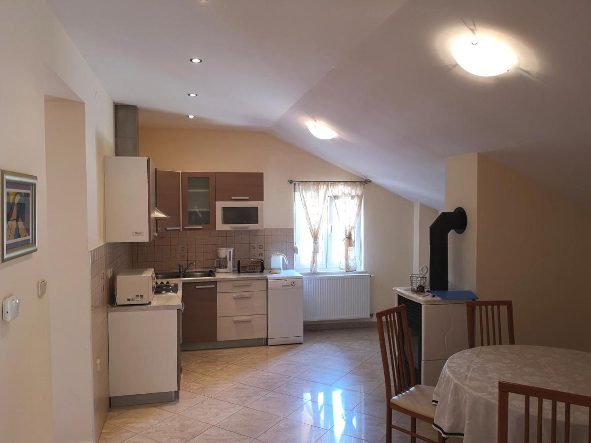 Apartments With A Swimming Pool Banjol, Rab - 11382 المظهر الخارجي الصورة