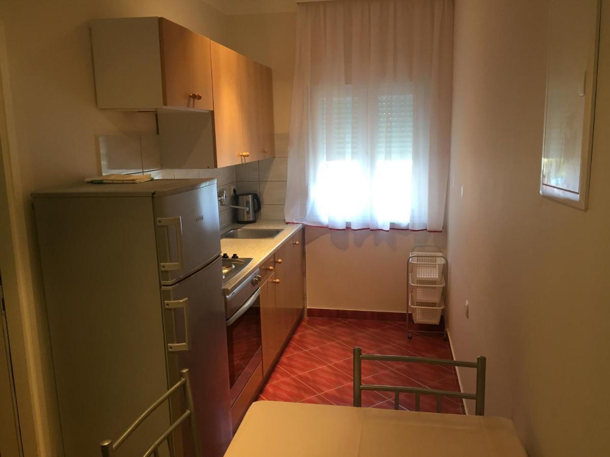 Apartments With A Swimming Pool Banjol, Rab - 11382 المظهر الخارجي الصورة