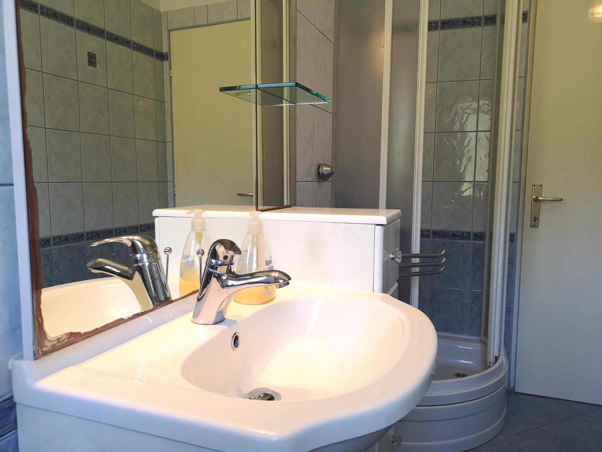 Apartments With A Swimming Pool Banjol, Rab - 11382 الغرفة الصورة