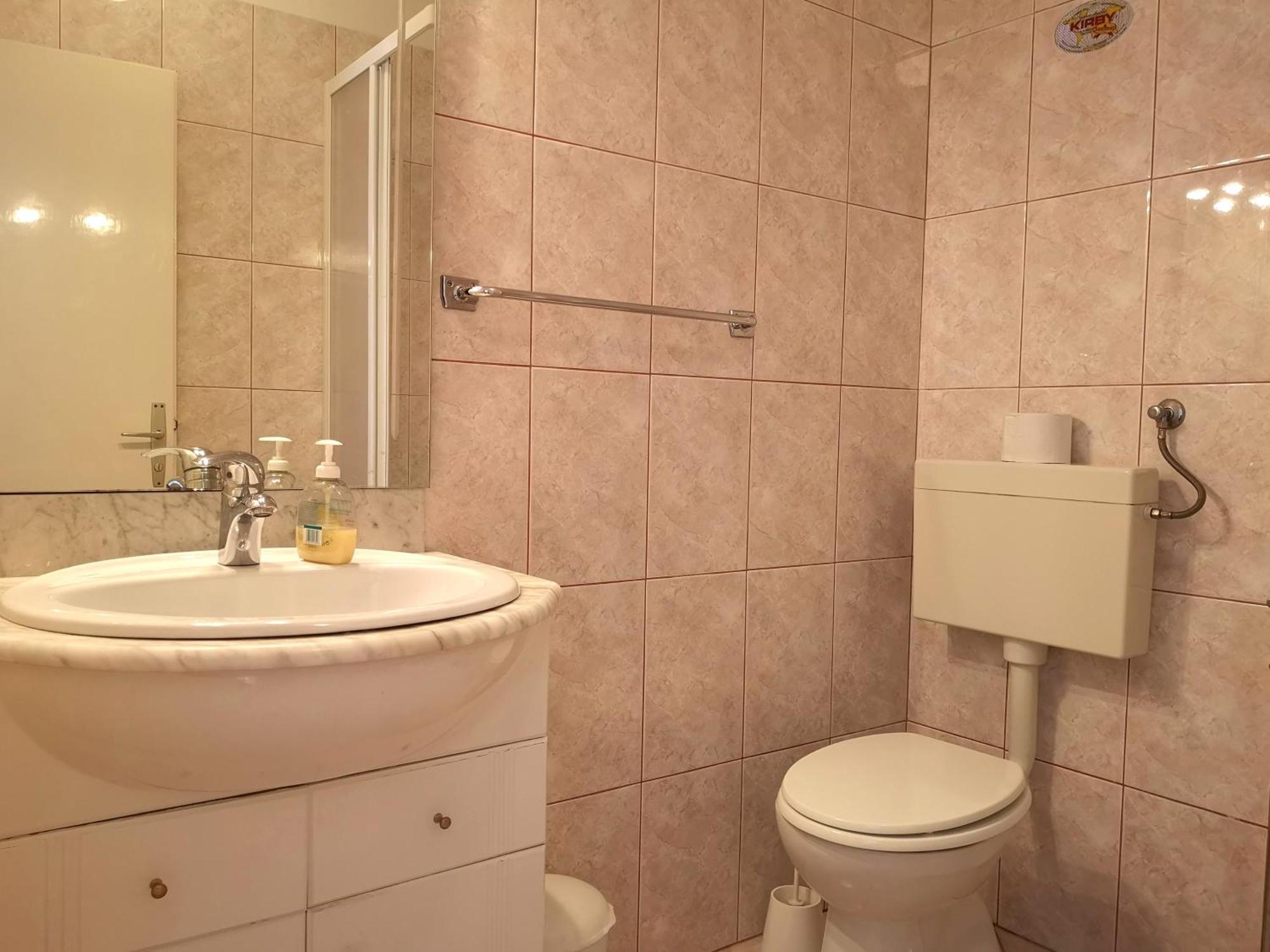 Apartments With A Swimming Pool Banjol, Rab - 11382 الغرفة الصورة